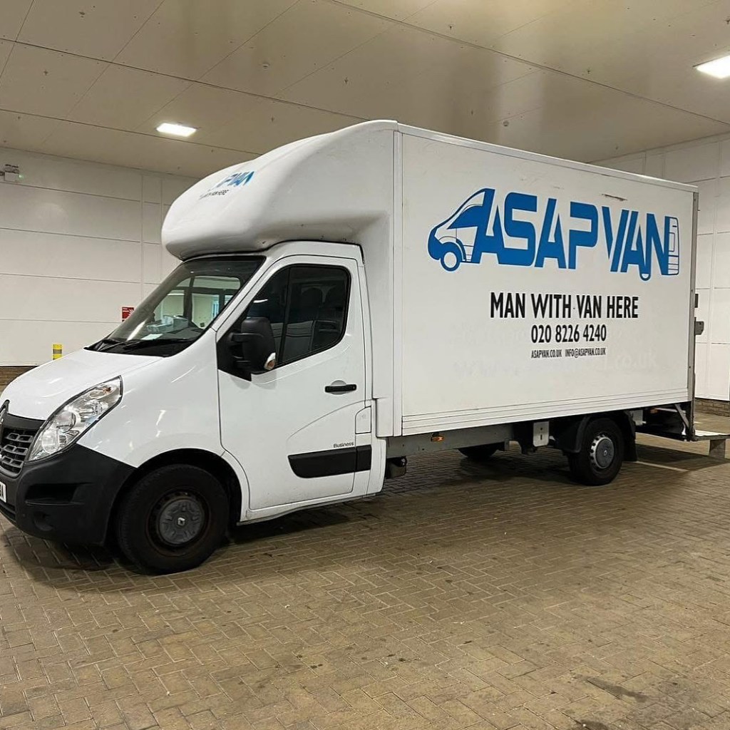 Man with Van Holywell